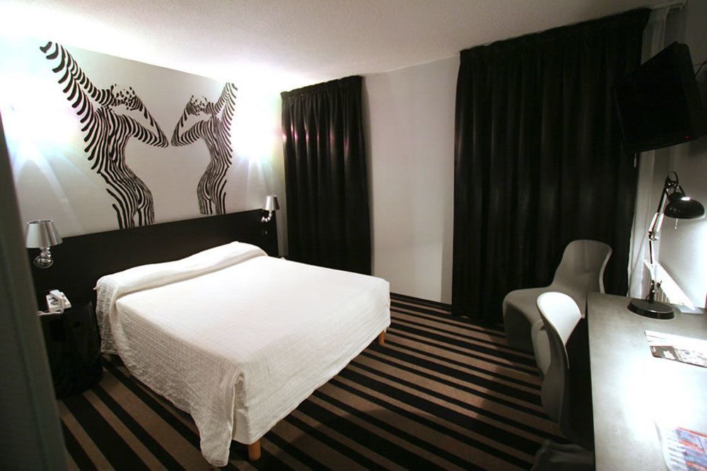 Dav'Hotel Jaude Clermont-Ferrand Bagian luar foto