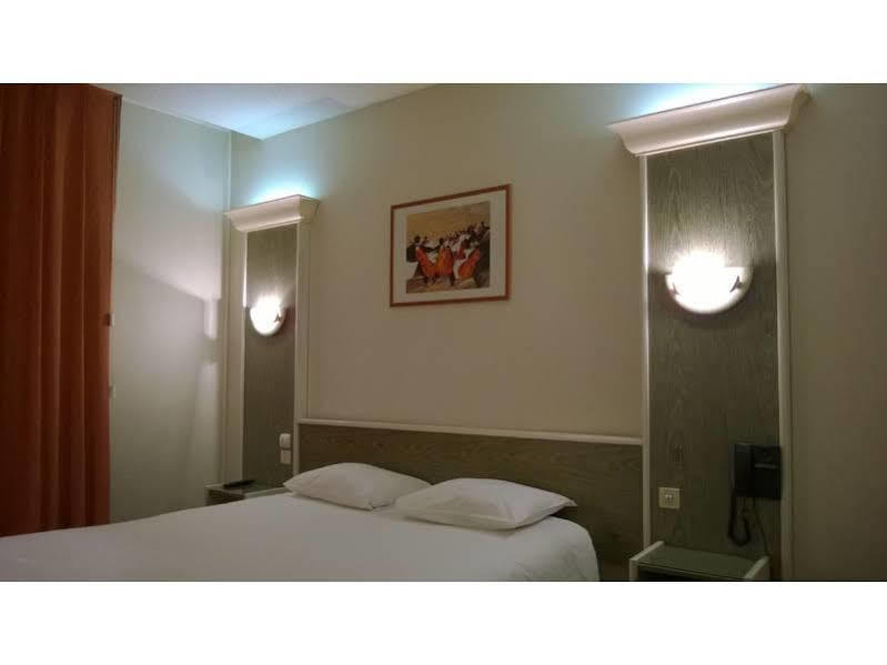 Dav'Hotel Jaude Clermont-Ferrand Bagian luar foto